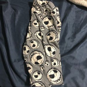 Lularoe nightmare before Christmas leggings